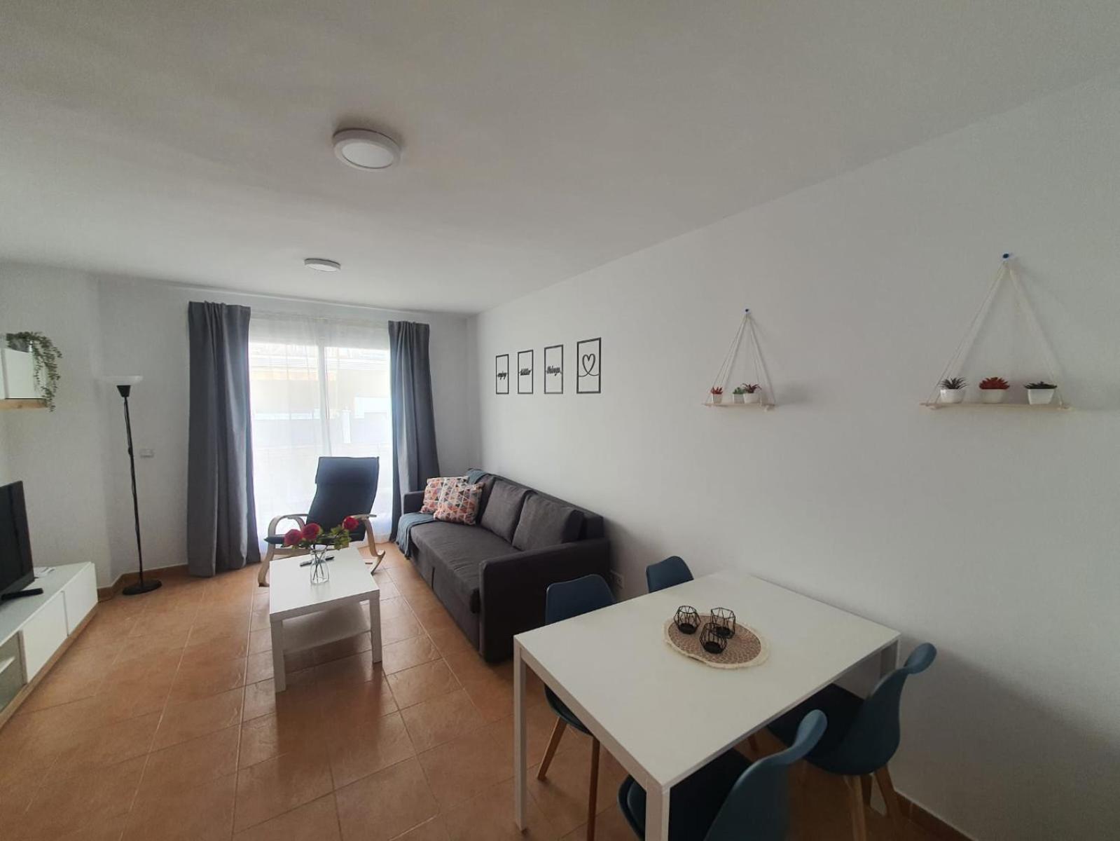 Moderno Apartamento 3 Dormitorios, Garaje Y Piscina La Algaba Luaran gambar