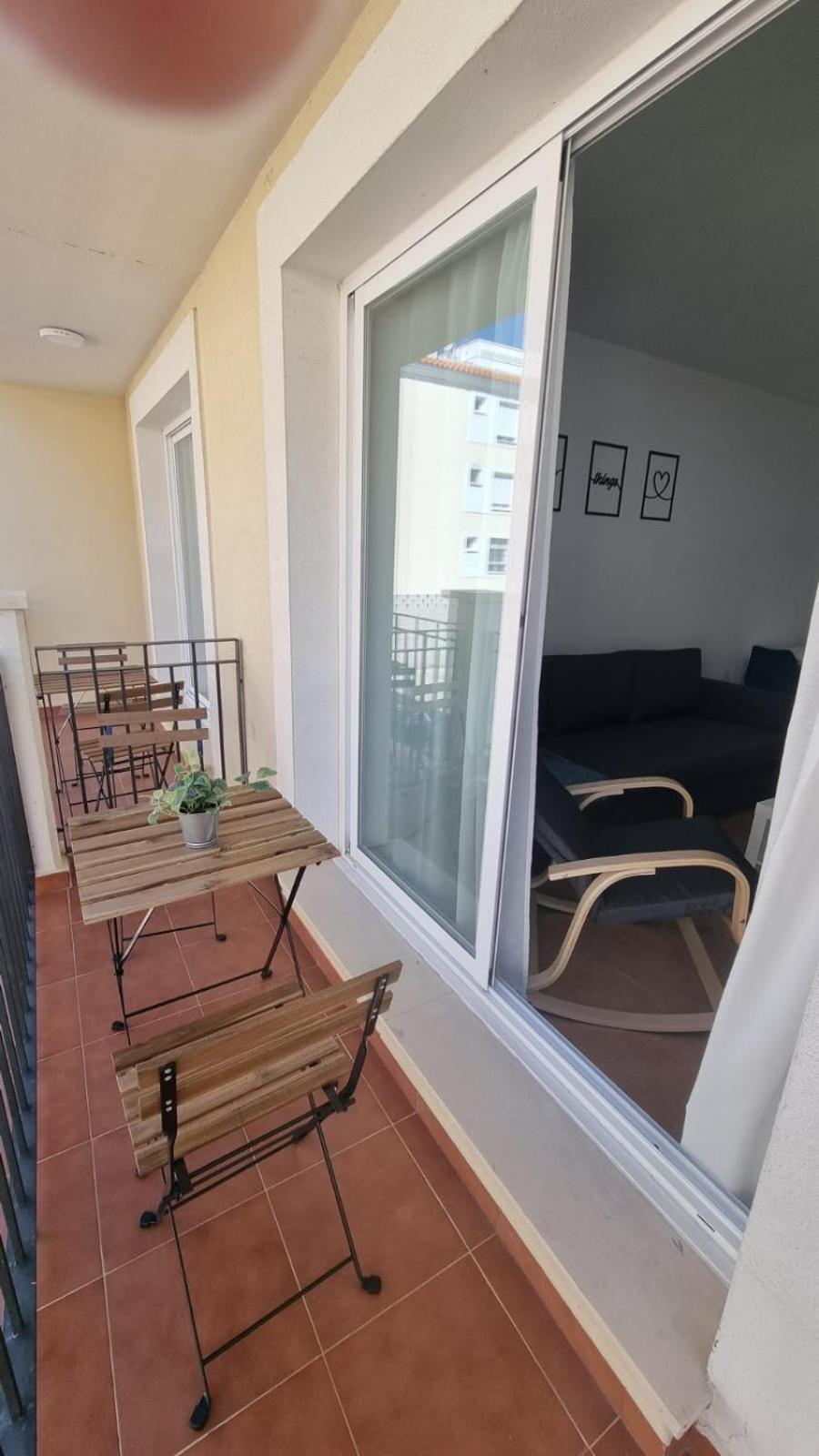 Moderno Apartamento 3 Dormitorios, Garaje Y Piscina La Algaba Luaran gambar